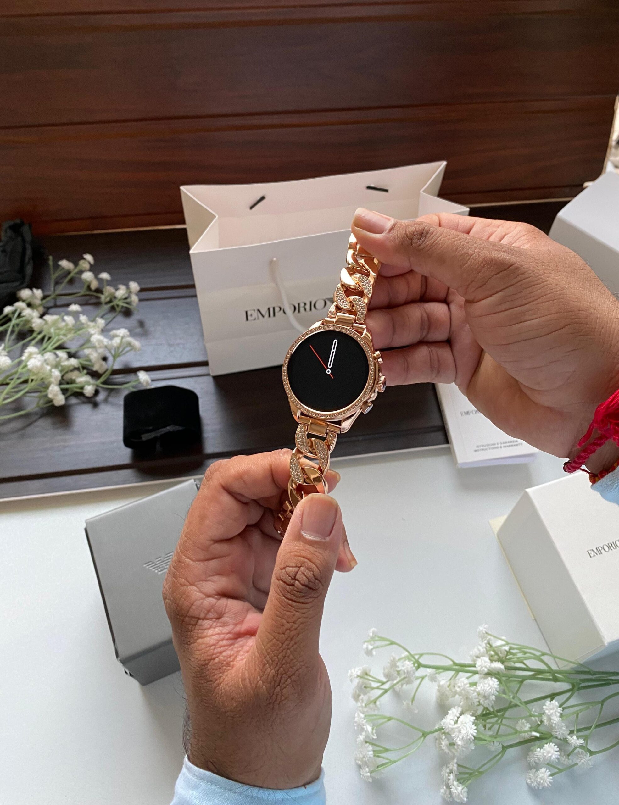 Luxury Style Round Smartwatch with Bluetooth Calling & Fitness Tracking - Image 2