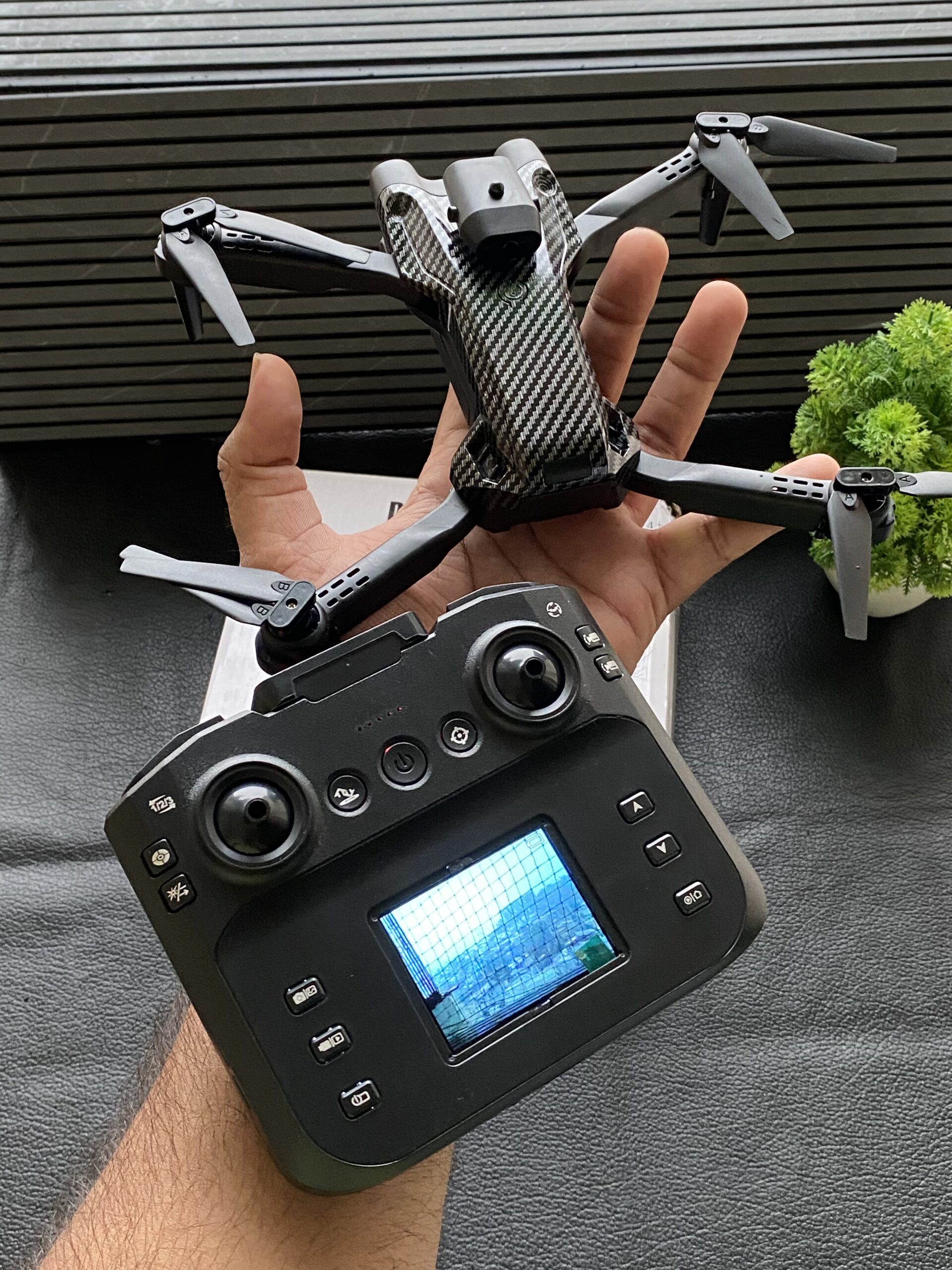 S602 Foldable Drone with HD Camera & Display Remote Control - Image 7
