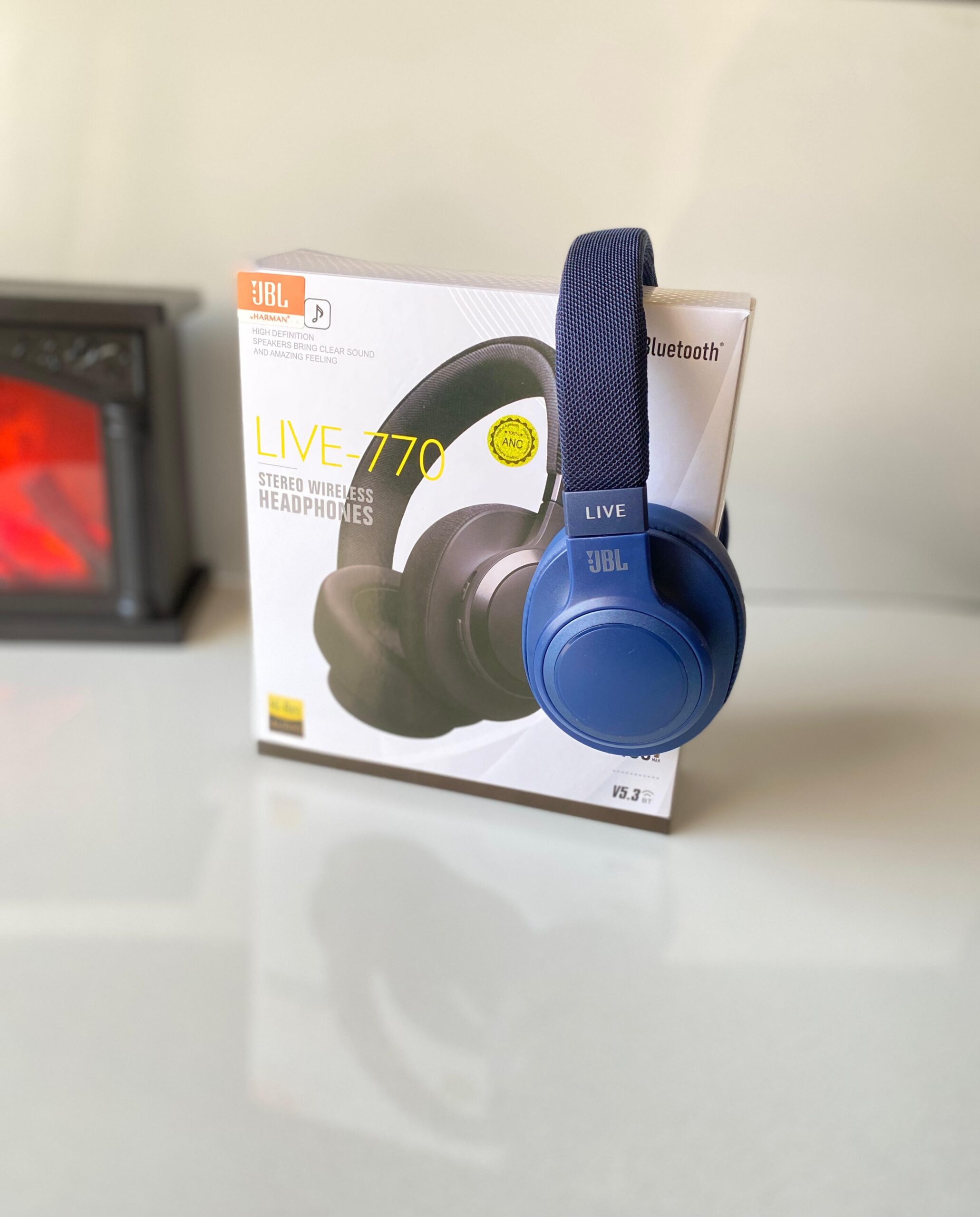 JBL Live 770 ANC Wireless Headphones with Active Noise Cancellation - Image 8