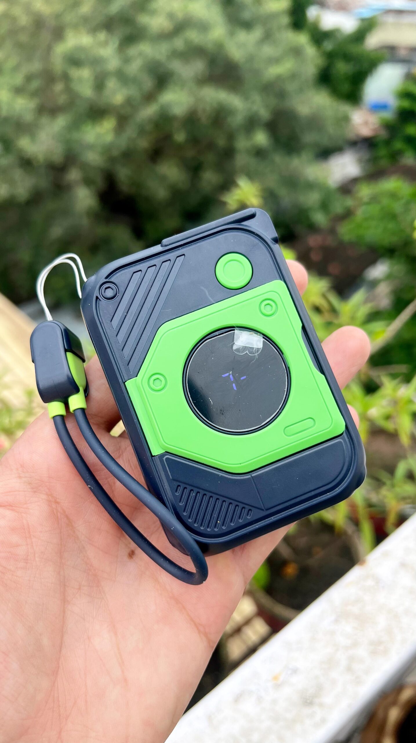 10000mAh 22.5W Superfast MagSafe Wireless Powerbank - Image 2