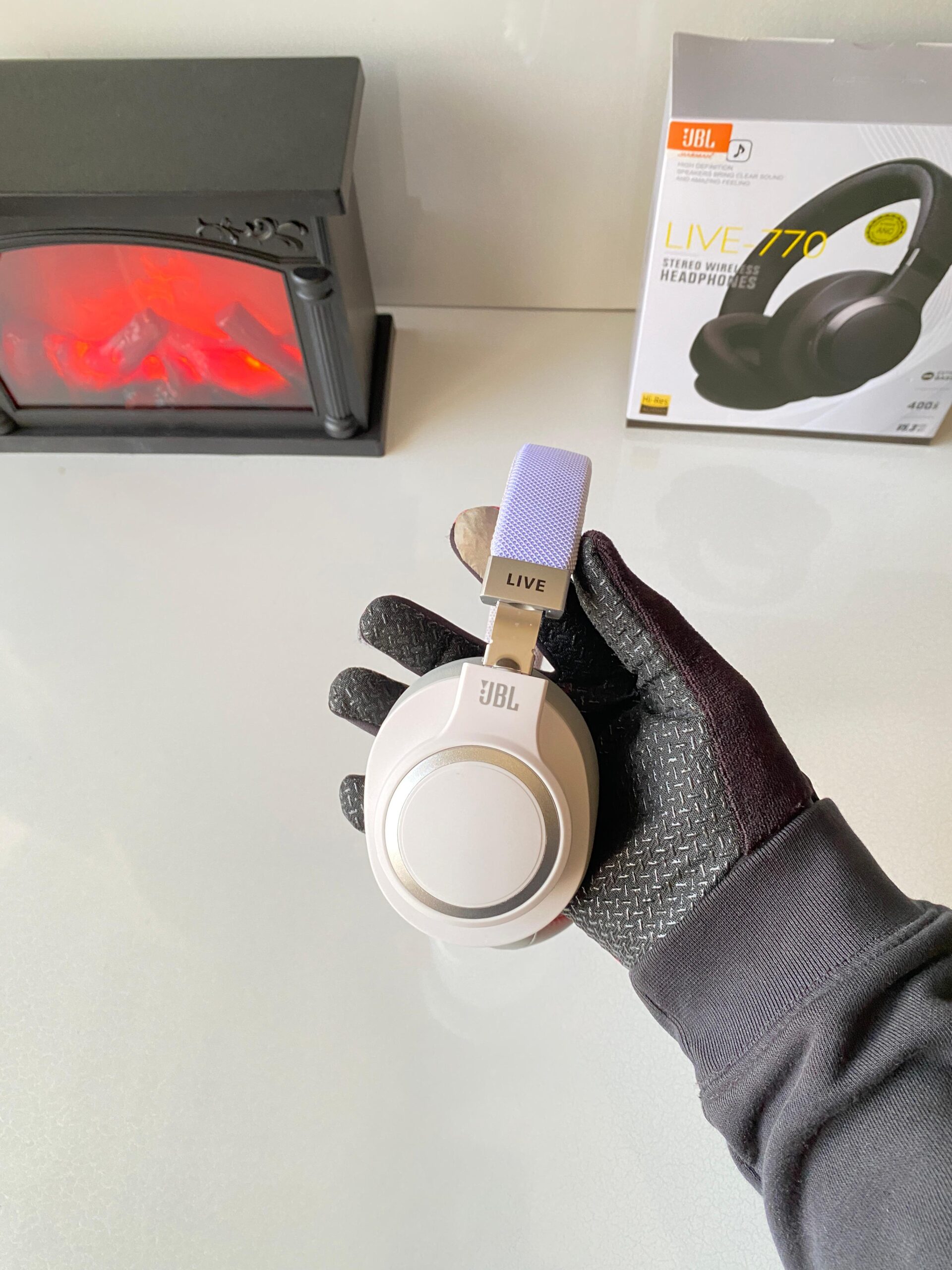 JBL Live 770 ANC Wireless Headphones with Active Noise Cancellation - Image 2