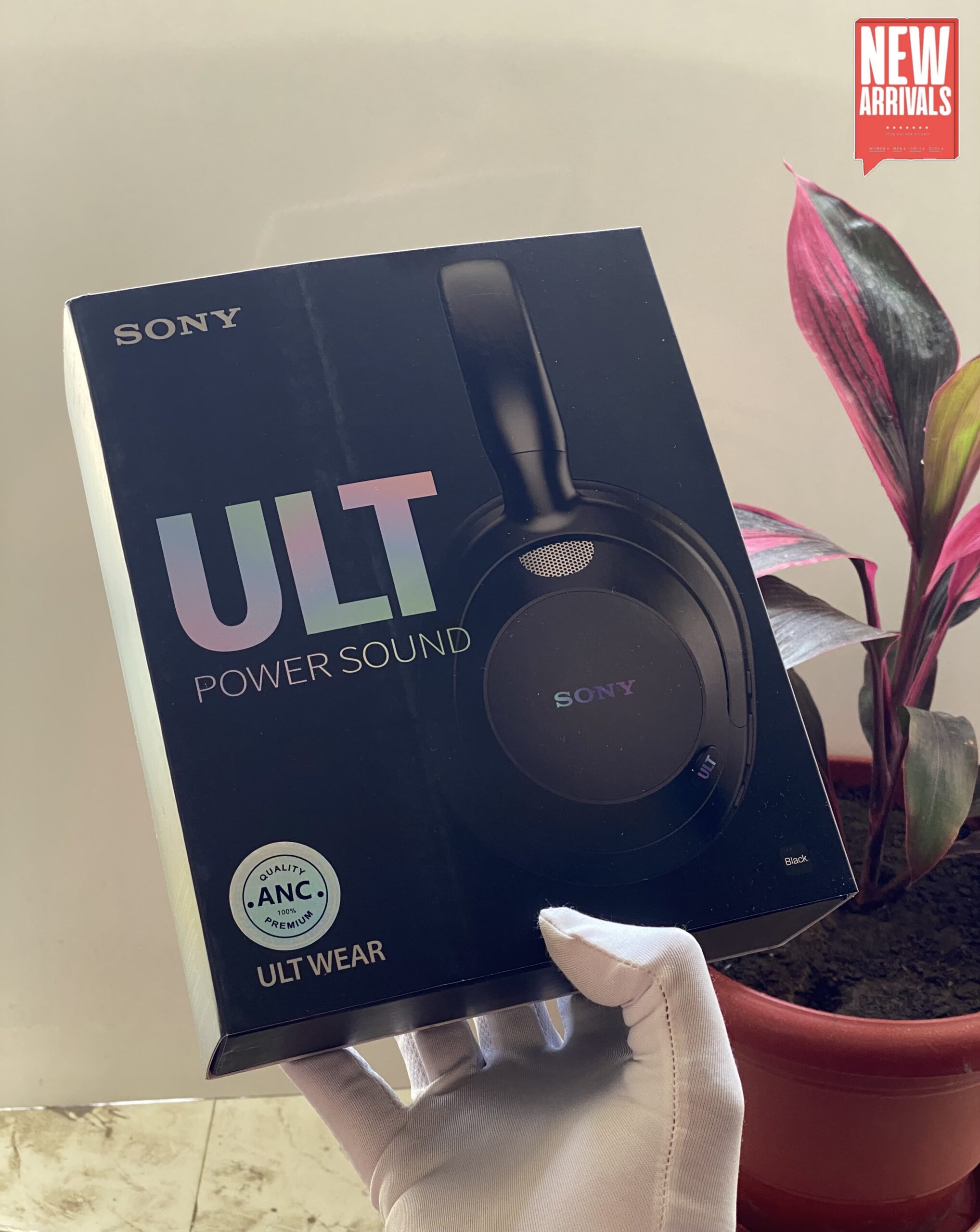 Sony ULT Extra Bass Wireless Headphones with Hard Case - Image 6