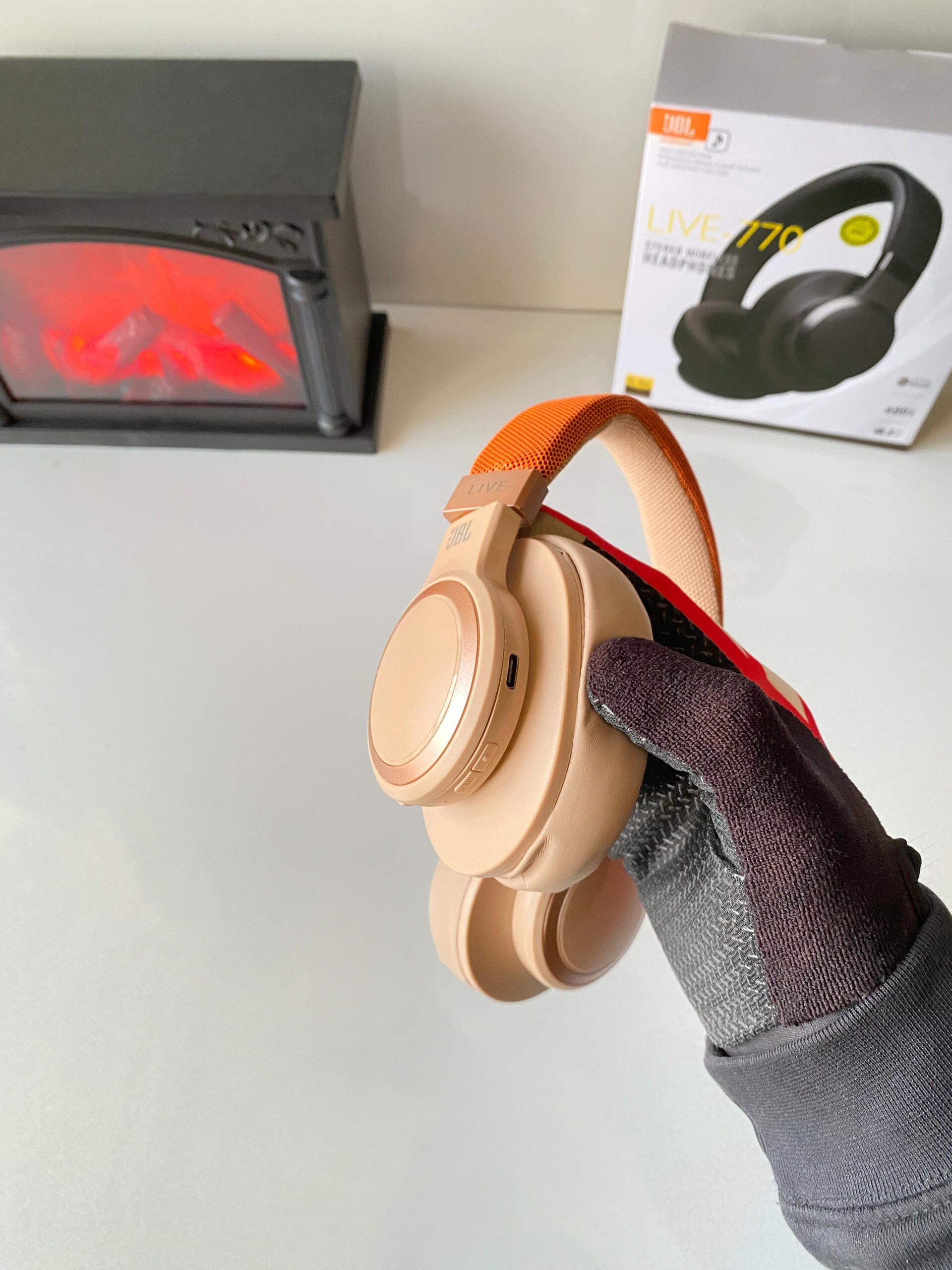 JBL Live 770 ANC Wireless Headphones with Active Noise Cancellation - Image 5