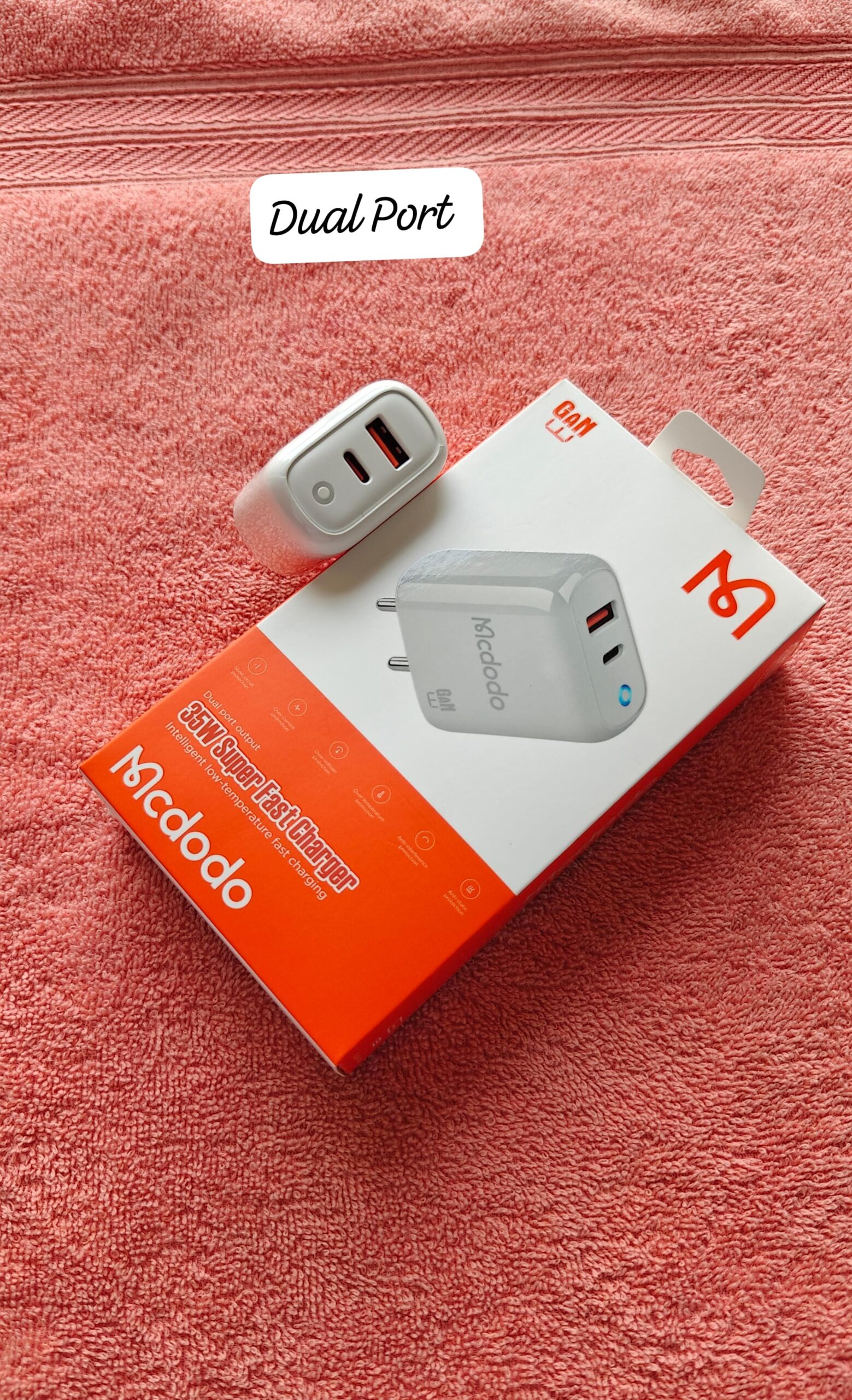 Mcdodo 35W GaN PD Fast Charger with Dual Port USB & Type-C