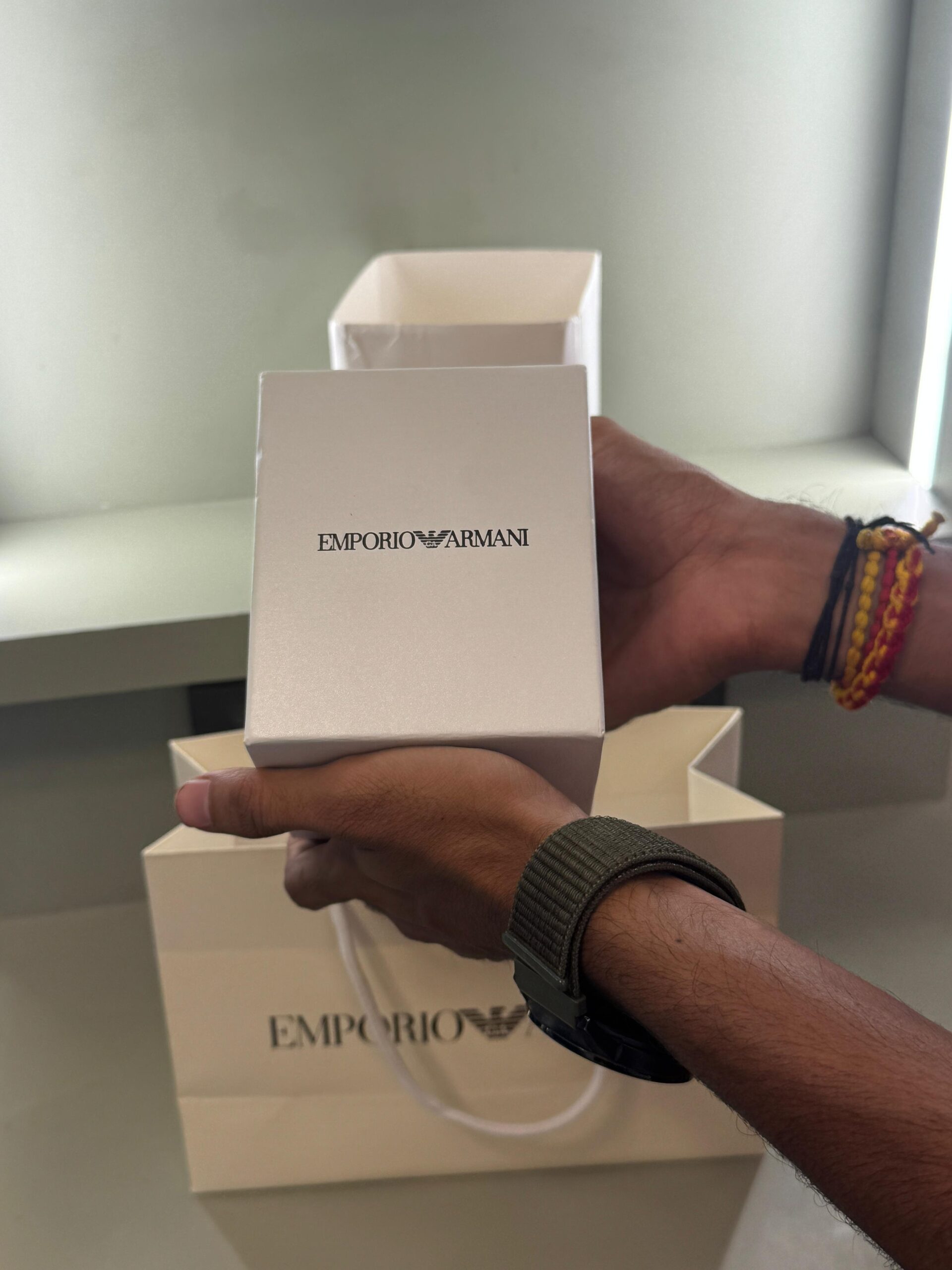 Luxury Style Round Smartwatch with Bluetooth Calling & Fitness Tracking - Image 6