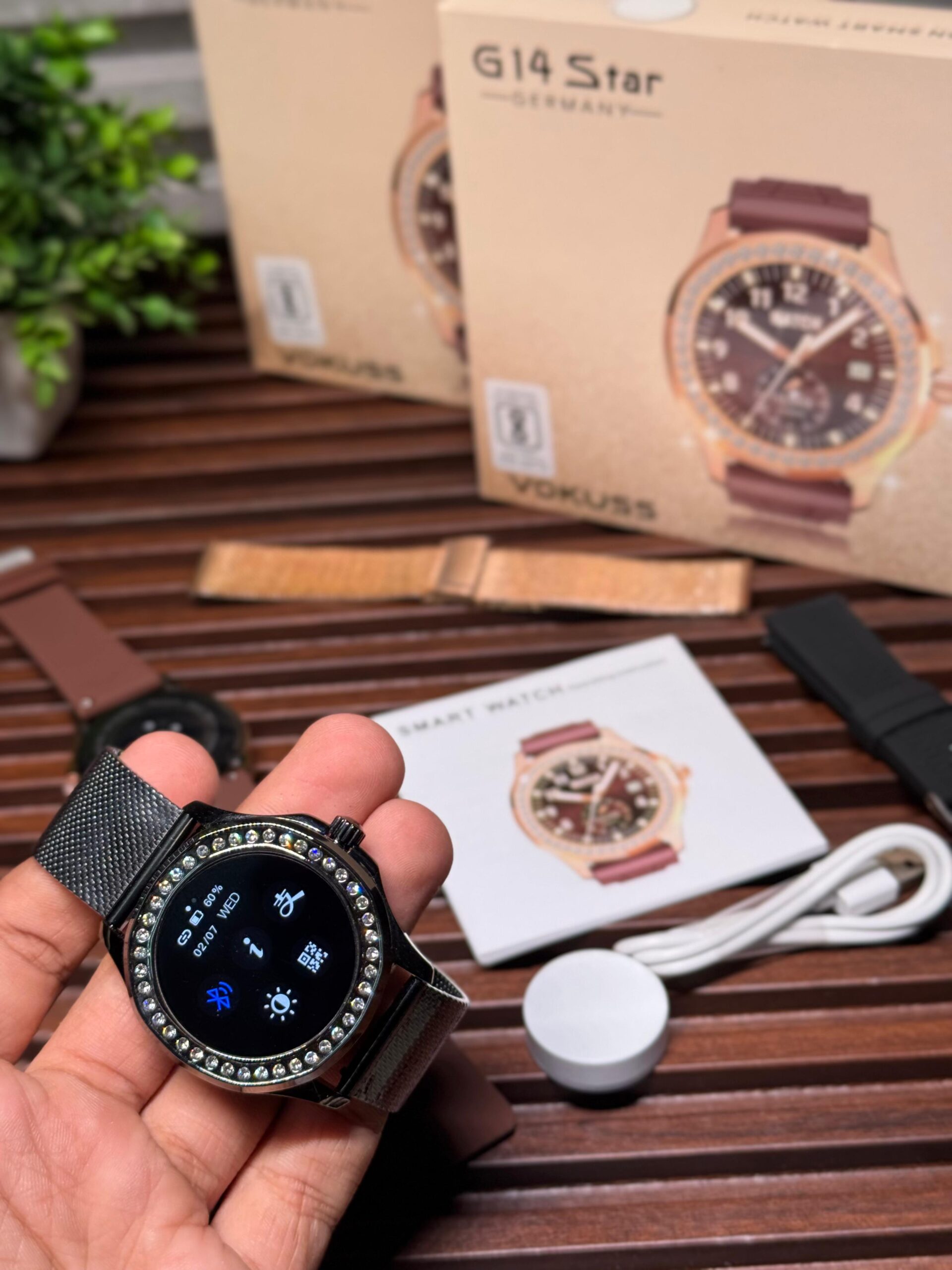 G14 Star AMOLED Smart Watch with Premium Metal Body & Wireless Charging - Image 2