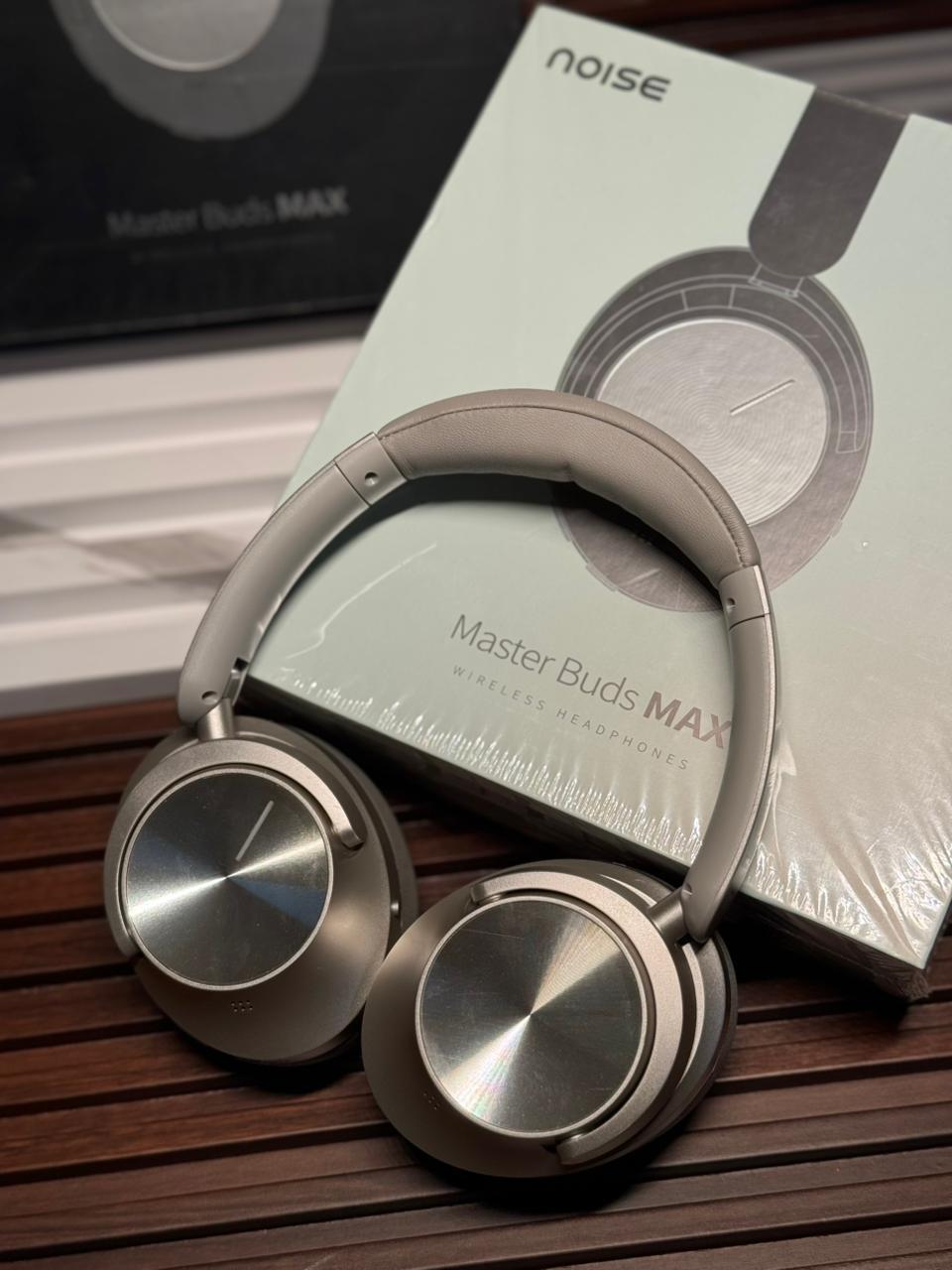 Premium Wireless ANC Over-Ear Headphones with App Support - Image 5