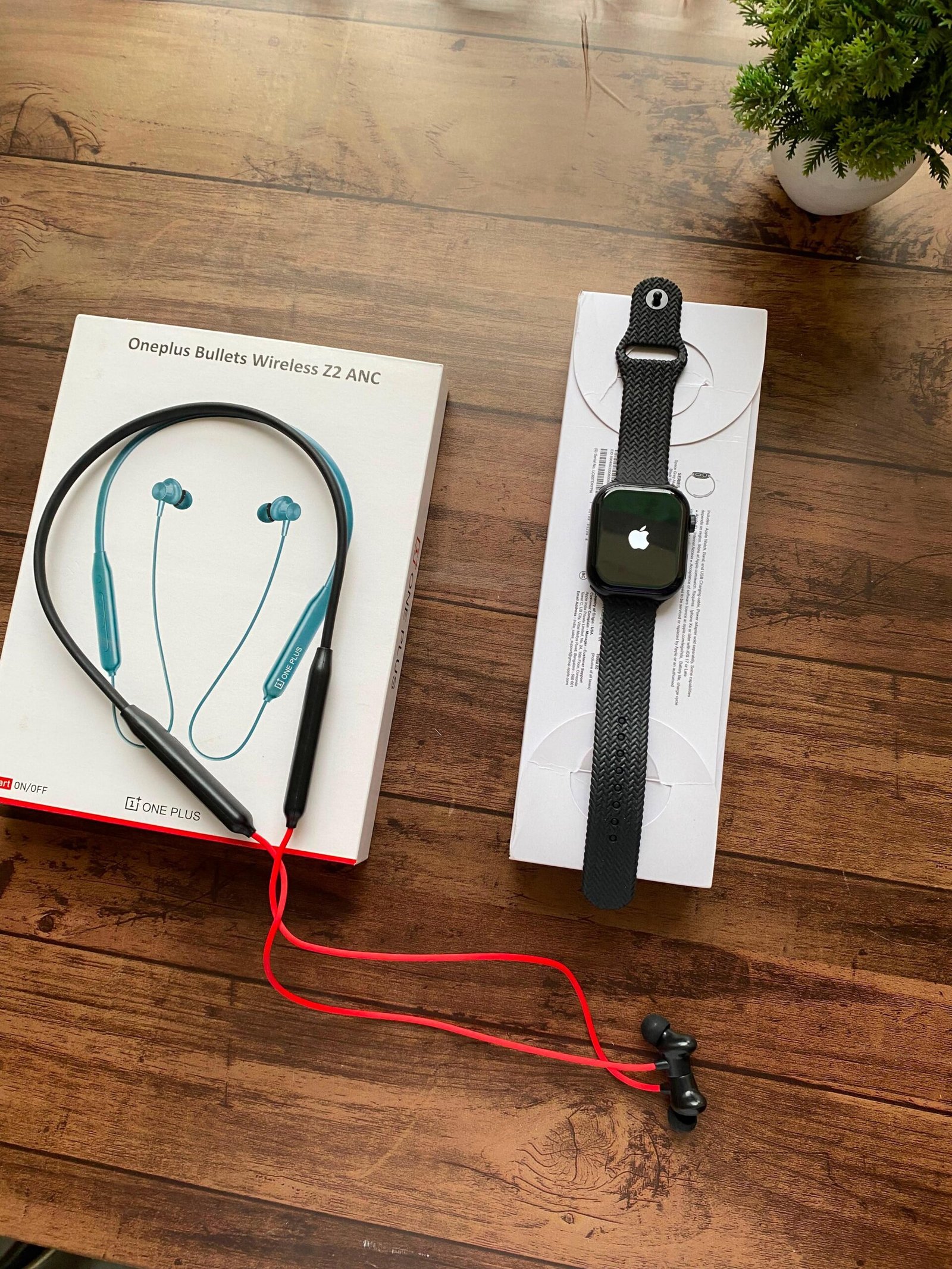 Series 11 Smartwatch & Wireless Neckband 2-in-1 Combo
