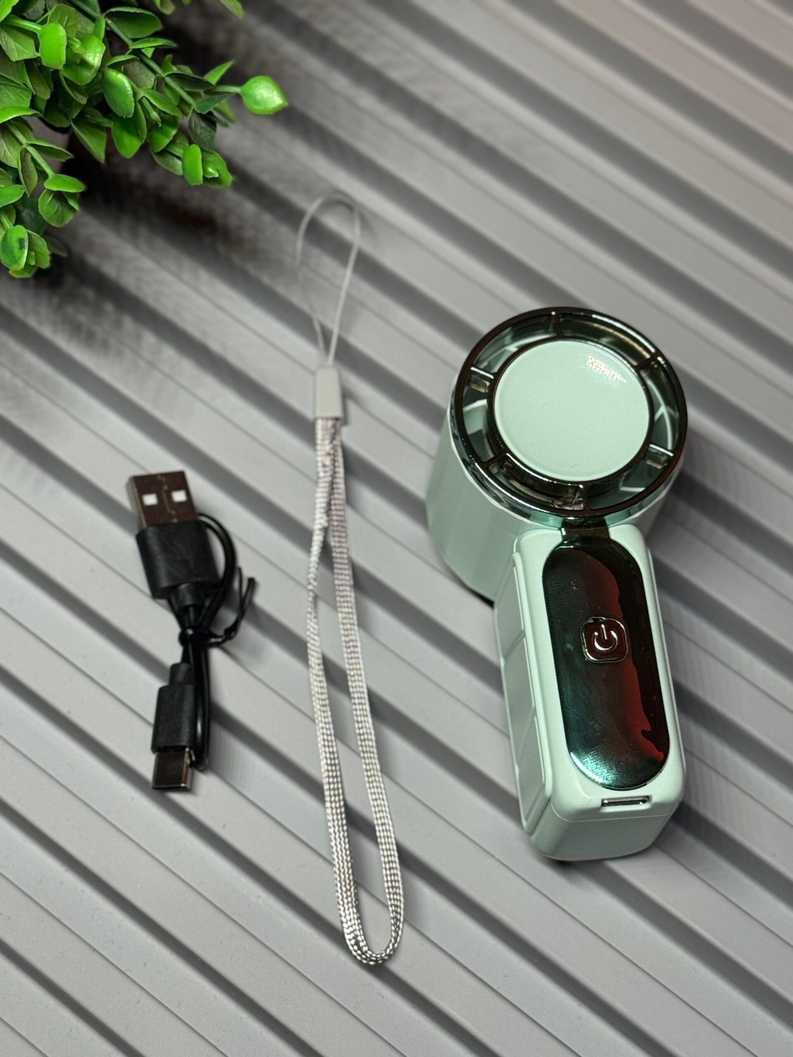 Q12 Mini Handheld High-Speed Fan with 5 Adjustable Speed Modes - Image 3