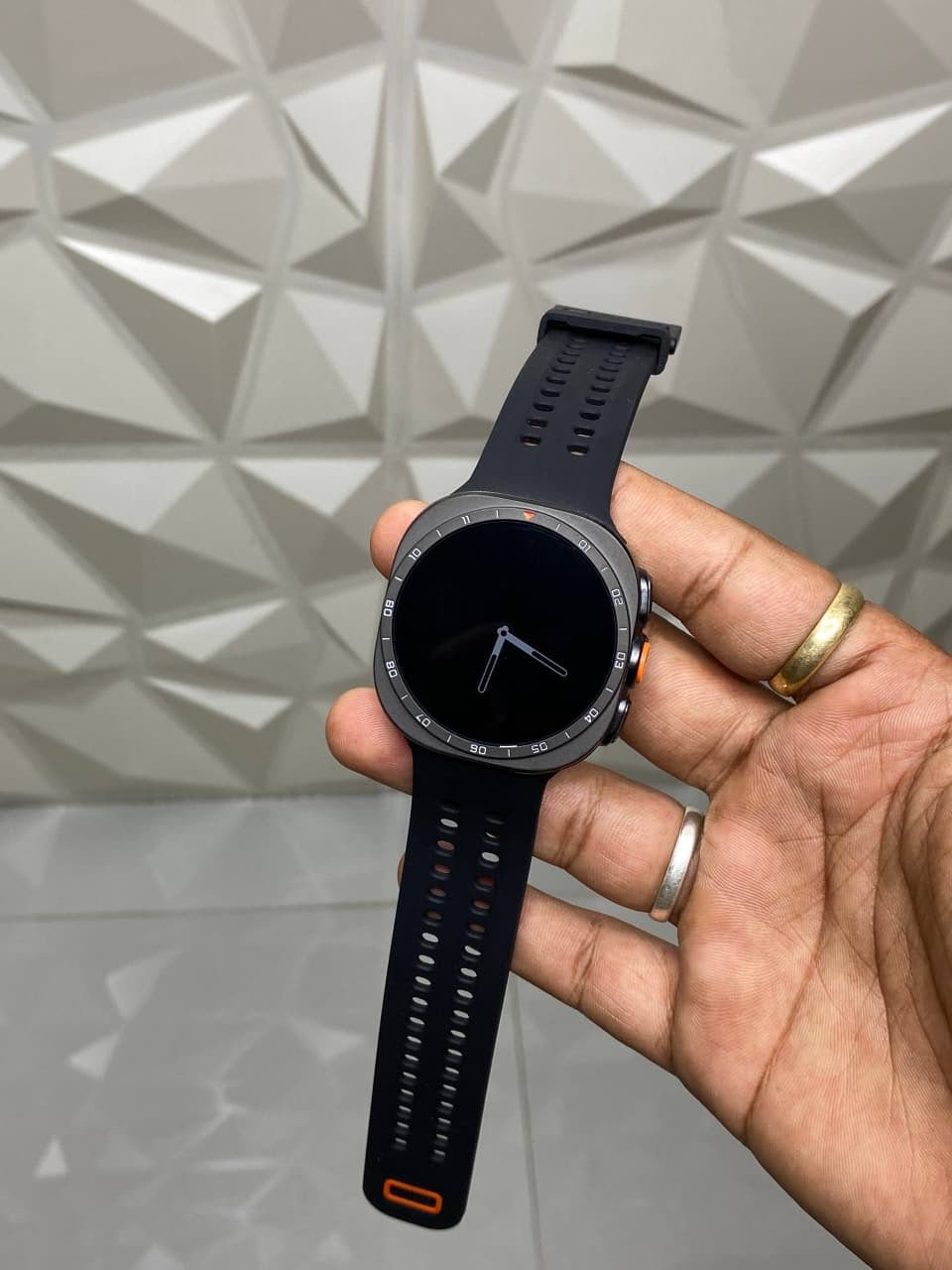 Ultra 2 Style Smartwatch with 1.52" HD Display, Bluetooth Calling & Fitness Tracking - Image 7